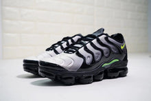 Load image into Gallery viewer, Nike Air Vapormax Plus TM (Black Grey)